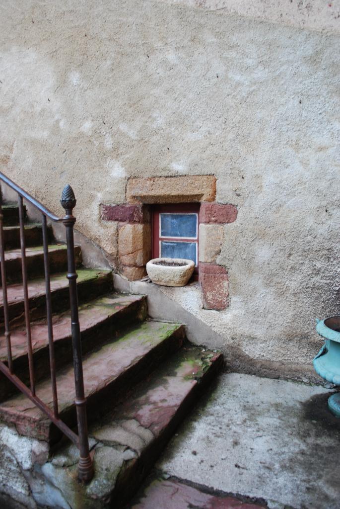 demeure de Layoule, actuellement ferme et maison