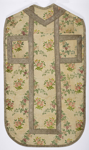 chasuble blanche et voile de calice (n° 20)