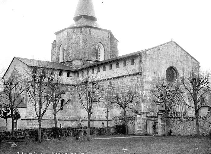 église de l'abbaye de bénédictins Saint-Savin, actuellement église paroissiale