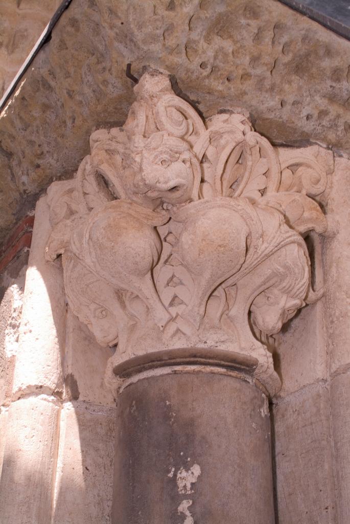 Abbaye de chanoines de saint Augustin, dite basilique Saint-Sernin, actuellement église paroissiale