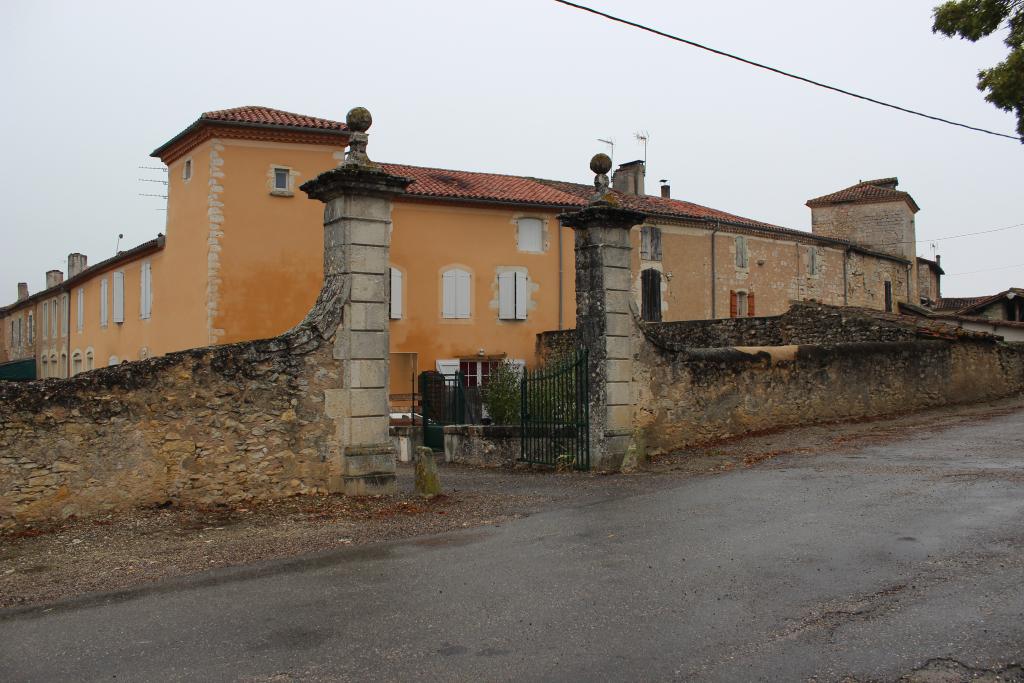 village de Cézan