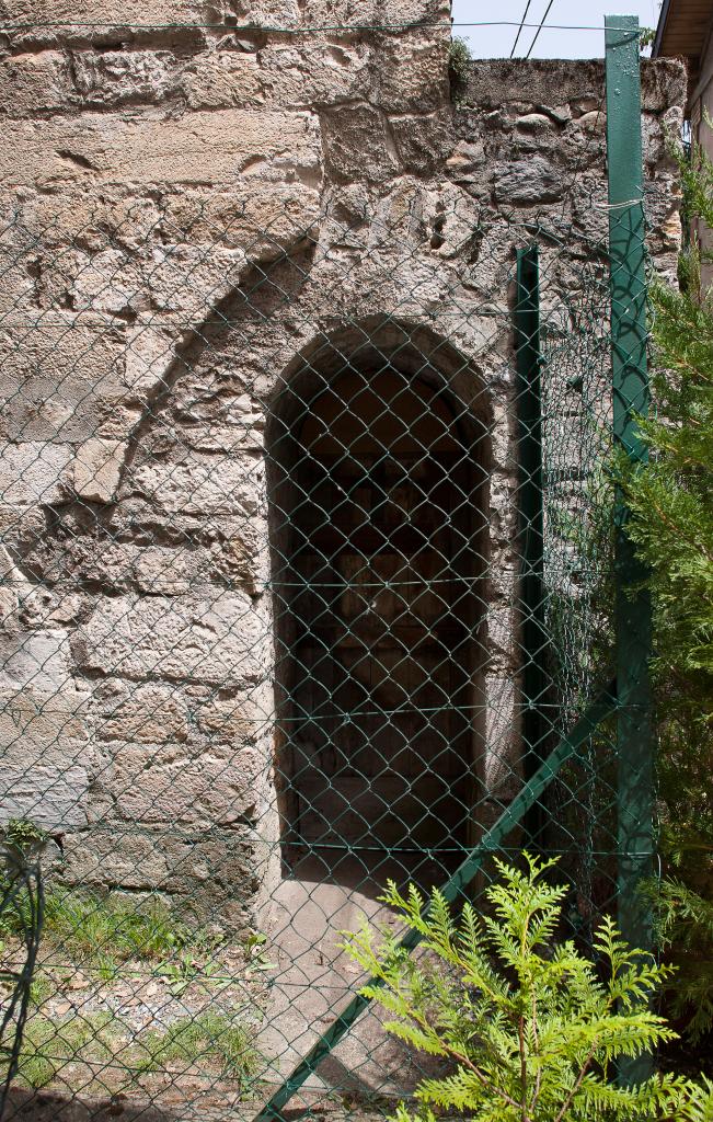 prieuré de bénédictins, église paroissiale Saint-Pierre, Saint-Ebons