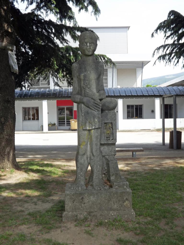 sculpture : allégorie de l'enseignement technique