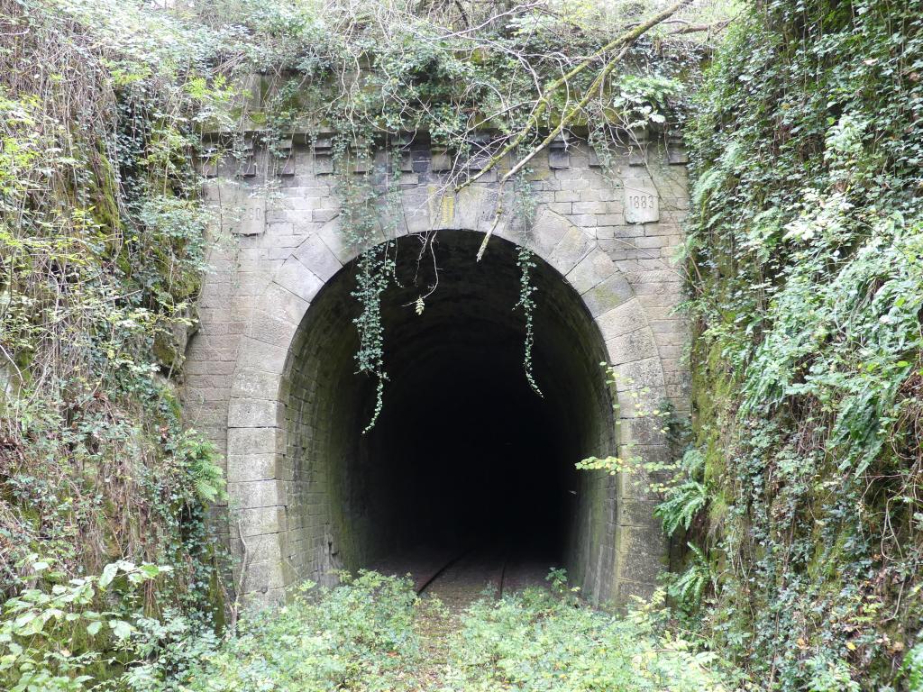 tunnel ferroviaire, dit souterrain de Cénevières
