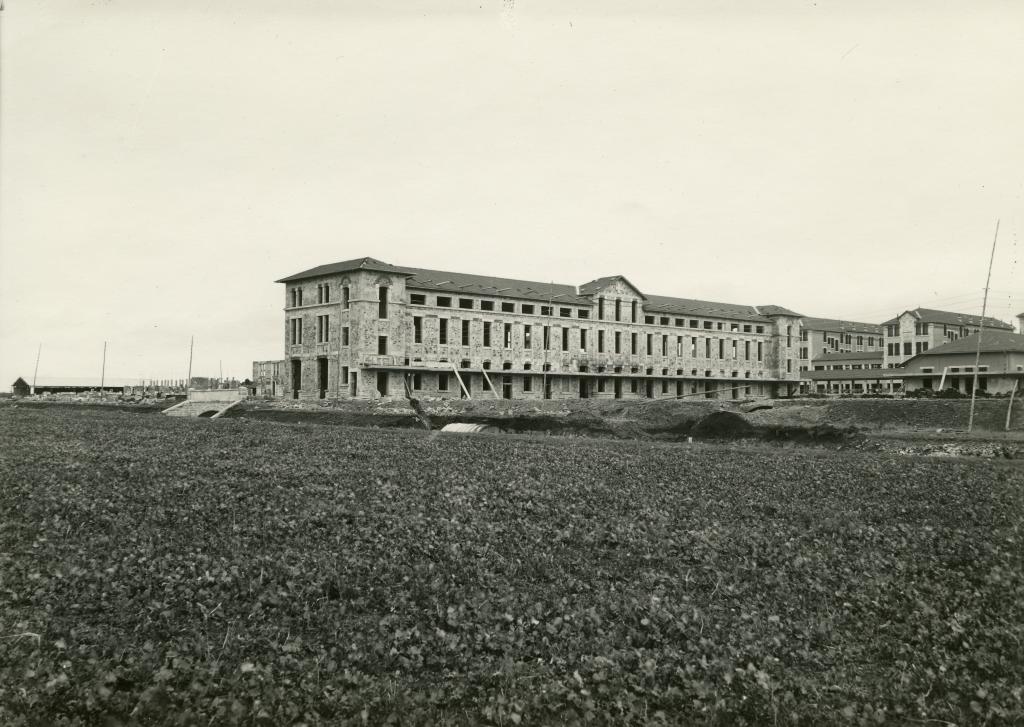 hôpital psychiatrique de Cayssiols, aujourd'hui centre Hospitalier Sainte-Marie de Rodez