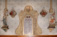 ensemble du monument aux morts de la guerre de 1914-1918, de la peinture, de la plaque commémorative et des statues (grandeur nature) de Jeanne d'Arc et de Saint-Michel et leurs consoles