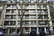 Immeuble à boutique