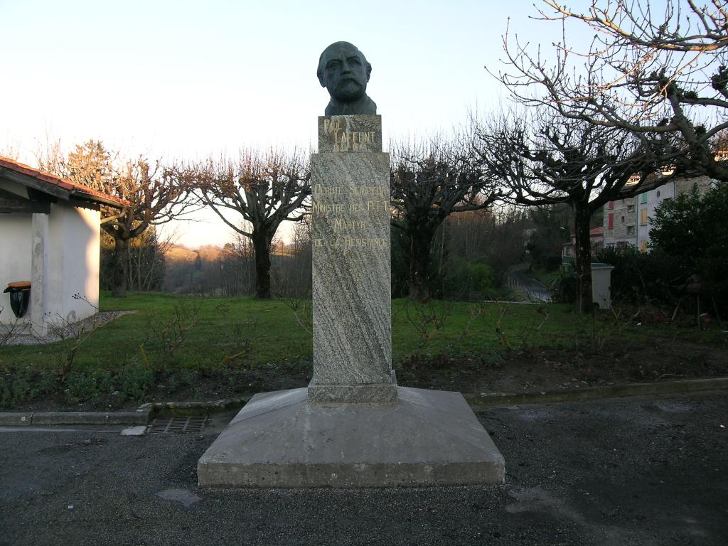 monument aux morts de la guerre de 1939-1945 dédié à Paul Laffont