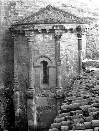 prieuré de bénédictins Saint-Pierre et Saint-Phébade, puis église paroissiale