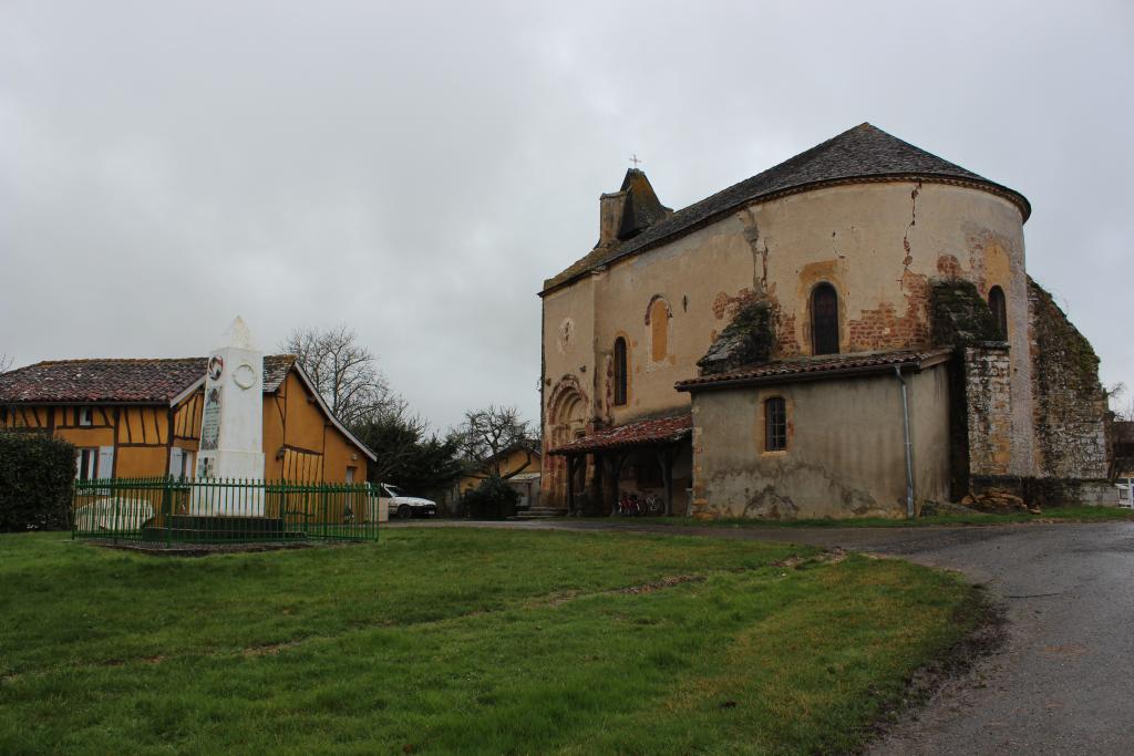 village de Loussous-Débat