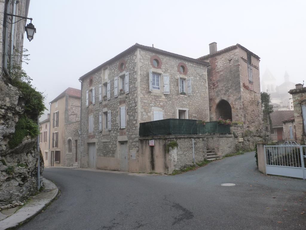 maison et porte de ville, dite "porte du Pal"