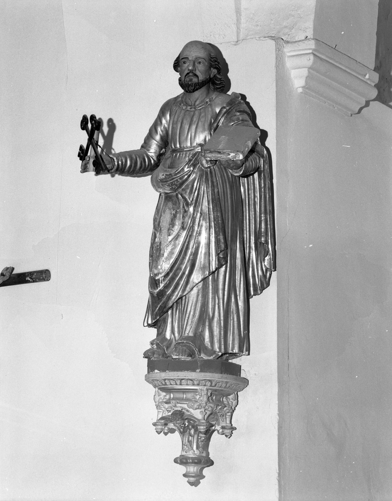 deux statues en pendant : saint Pierre, saint Paul