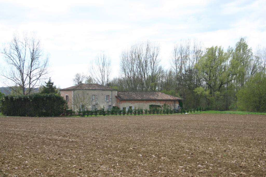 ancien moulin , ferme