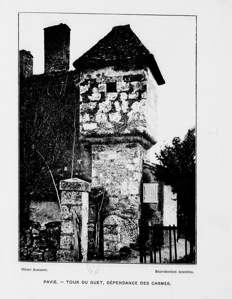 ancien couvent des Carmes, aujourd'hui maison de la culture et maison d'habitation