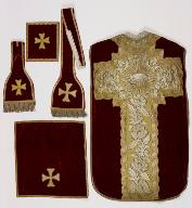 ornement liturgique catholique rouge (n° 10)