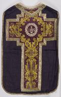 Chasuble violette avec manipule