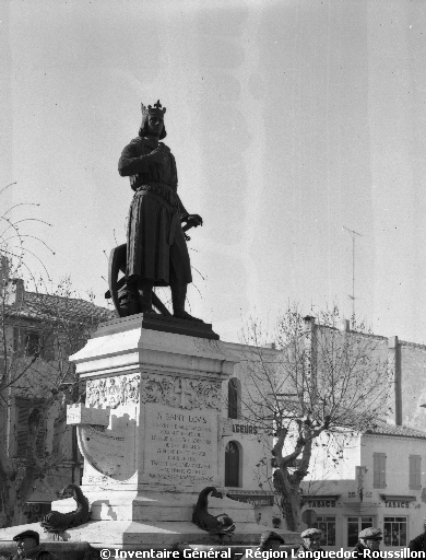 fontaine monumentale : Louis IX