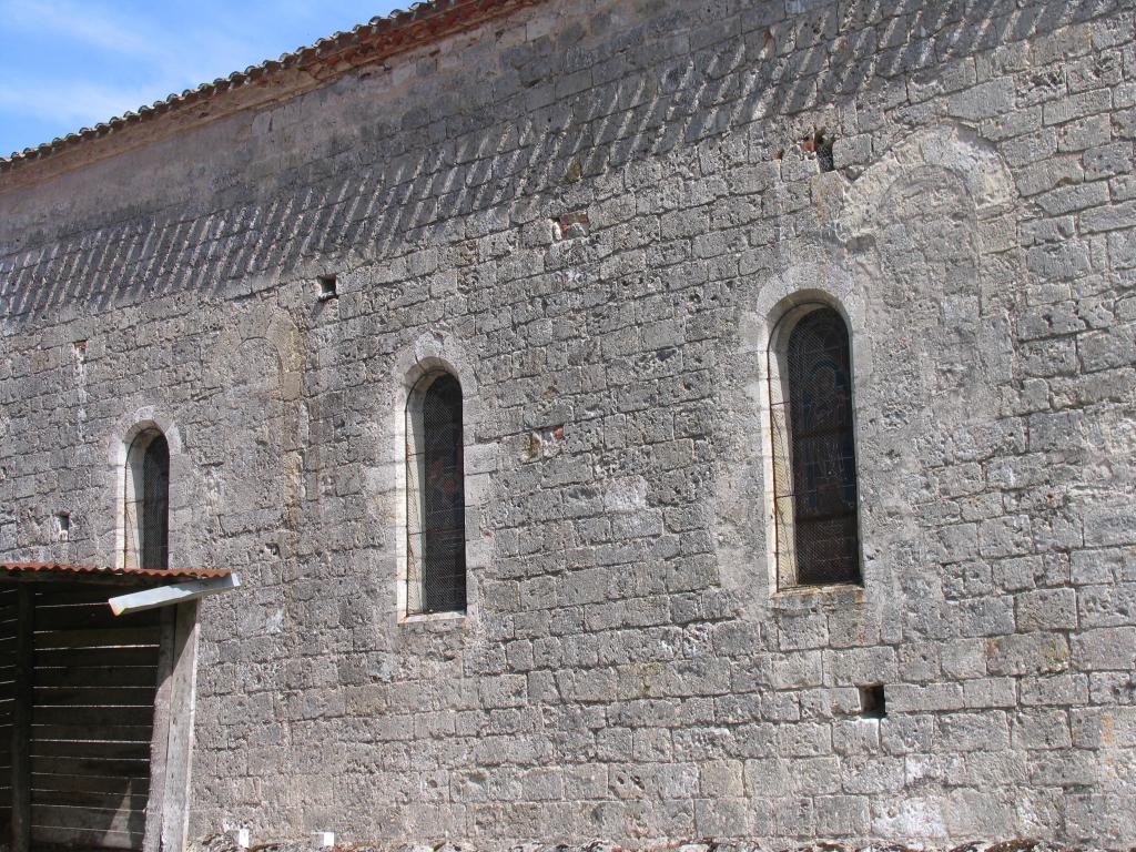 église paroissiale Saint-Pierre-ès-Liens