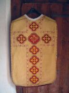 chasuble, étole de clerc, voile de calice, manipule or