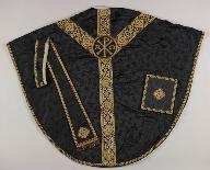 Chasuble noire avec étole et bourse de corporal (n° 66)