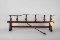 instrument scientifique : Plaques vibrantes pour figures de Chladni