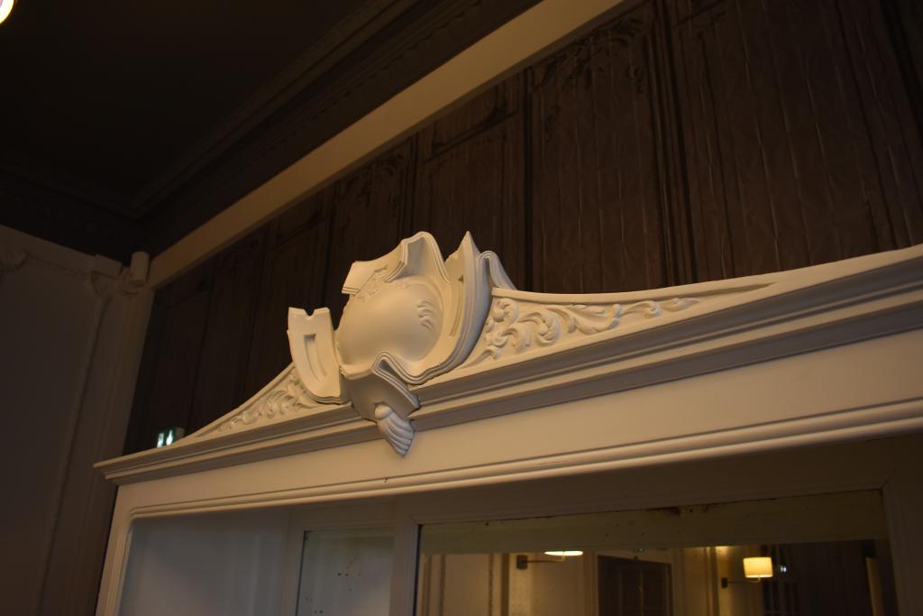 Grand Hôtel Broussy, aujourd'hui Hôtel Mercure, et Grand Café Riche, actuel café Le Broussy