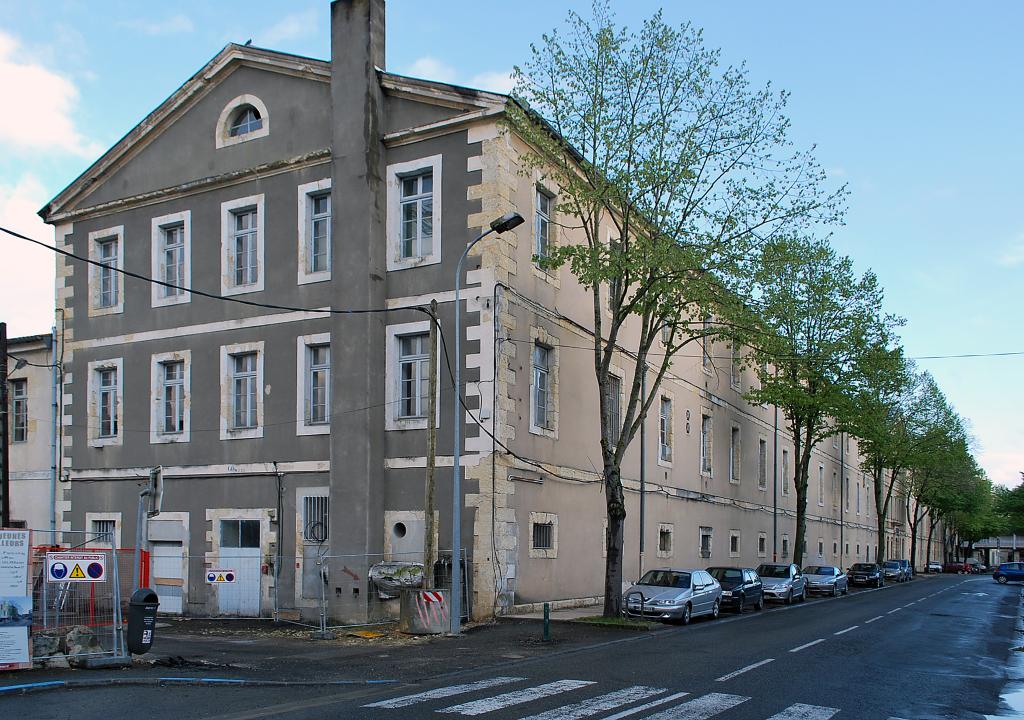 Quartier de cavalerie Henry, puis Quartier de cavalerie Espagne, Caserne d'artillerie et Centre d'Instruction du service de l'Intendance