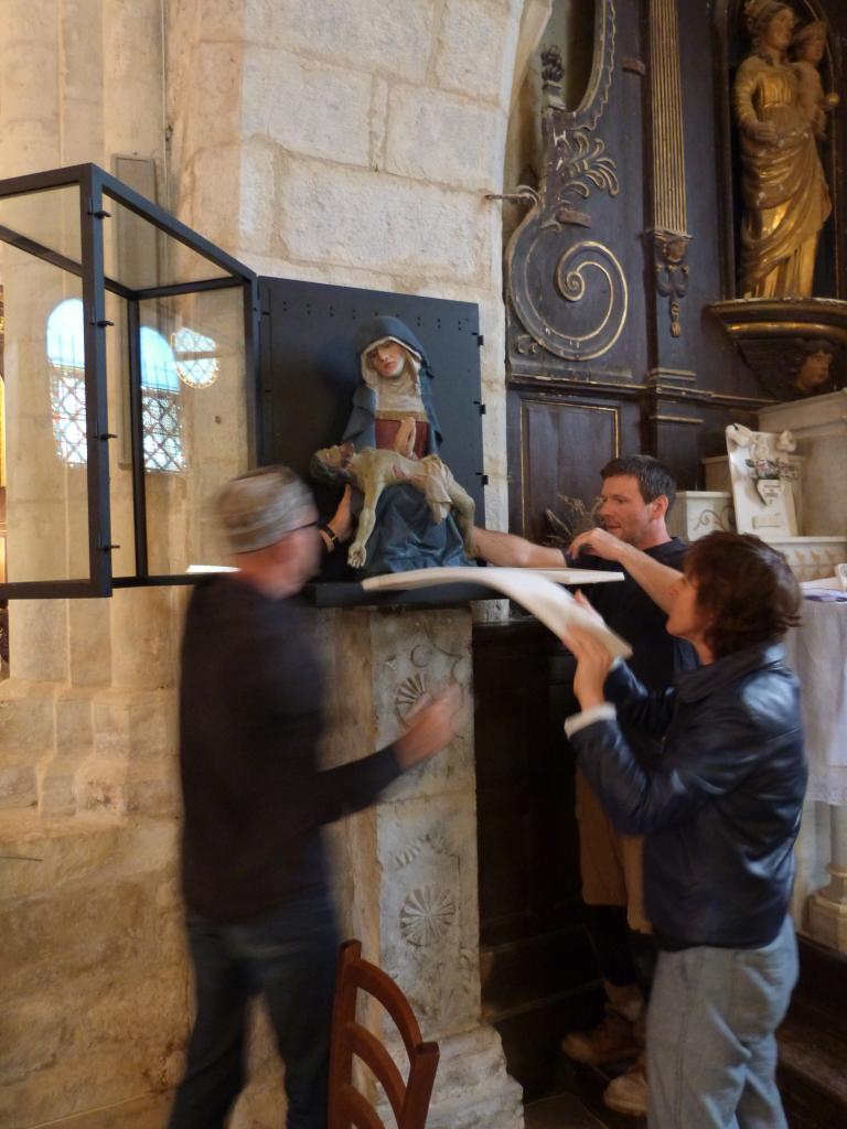 statue : Piéta
