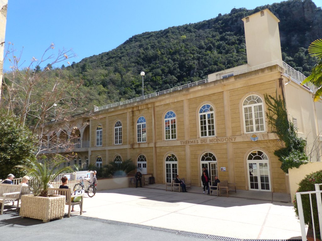 Thermes Pujade puis thermes du Mondony