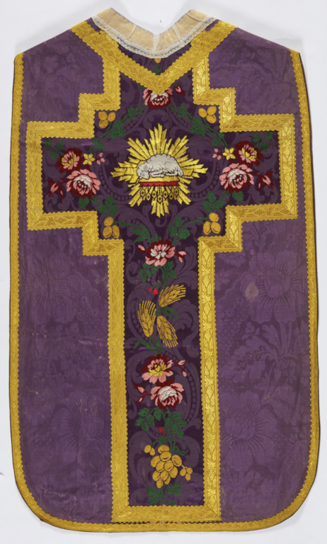 Ornement liturgique catholique violet
