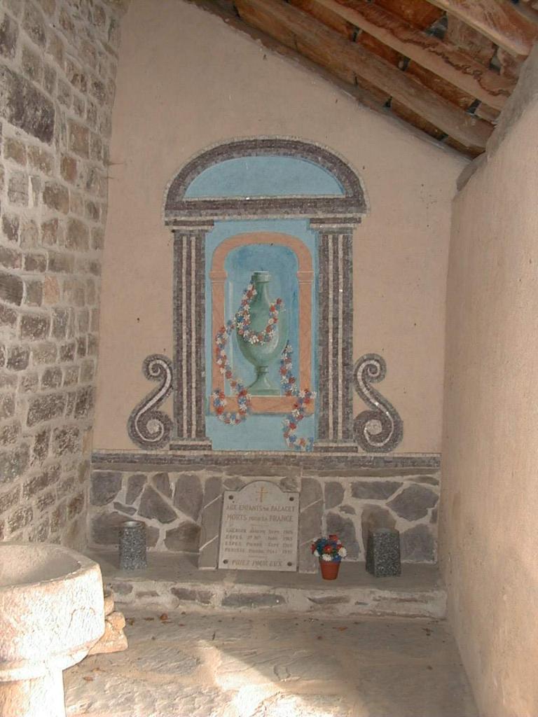 ensemble du monument aux morts de la guerre de 1914-1918, d'une plaque commémorative, d'une peinture monumentale et d'une mosaïque.
