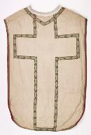 chasuble blanche avec étole, manipule et bourse de corporal