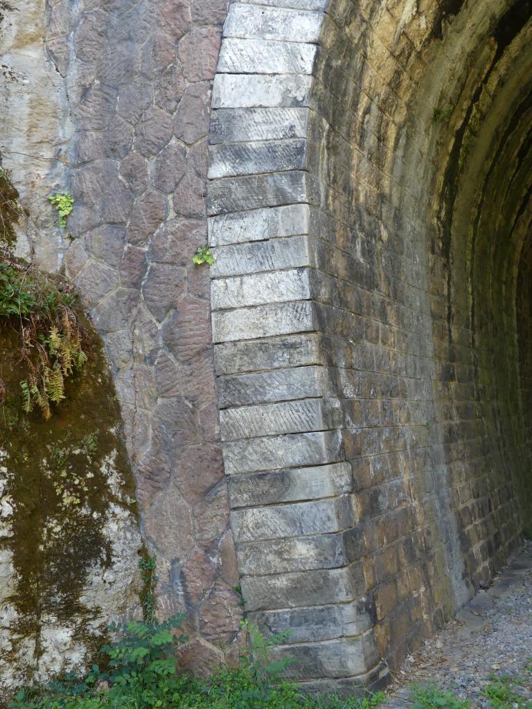 tunnel ferroviaire, dit souterrain de Bouziès