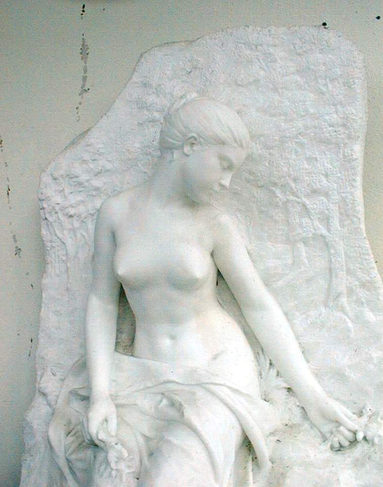 statue (petite nature) : Aux champs