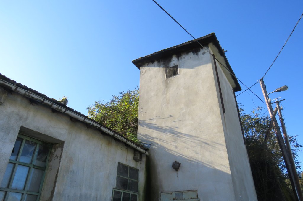 ancienne forge à la catalane, puis usines textiles Barbe et Bernadou, puis SOTAP-Carol, aujourd'hui désaffectée