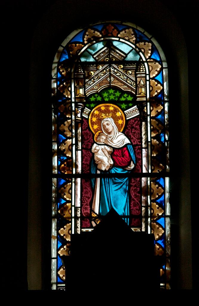 ensemble de 2 verrières (verrières à personnages) : Le Christ veillant sur un enfant dit Venez à Moi, Vierge à l'Enfant (baies 0 et 1)