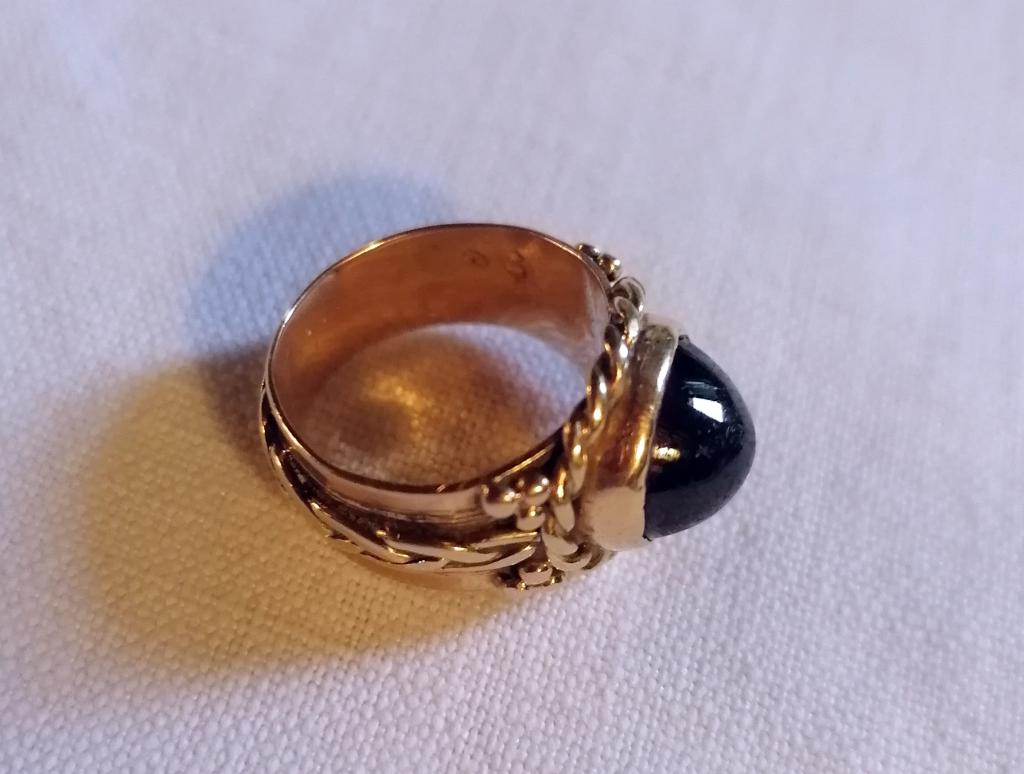 Pendentif en forme de croix carolingienne et bague assortie