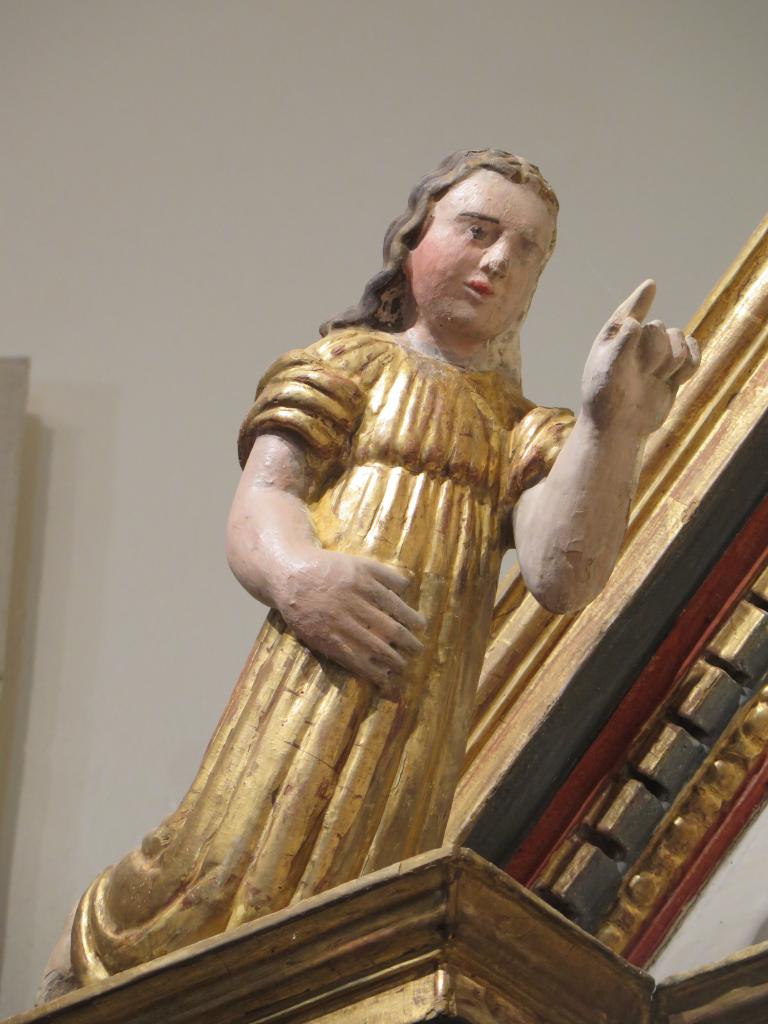 retable (retable à ailes, retable architecturé à niche)