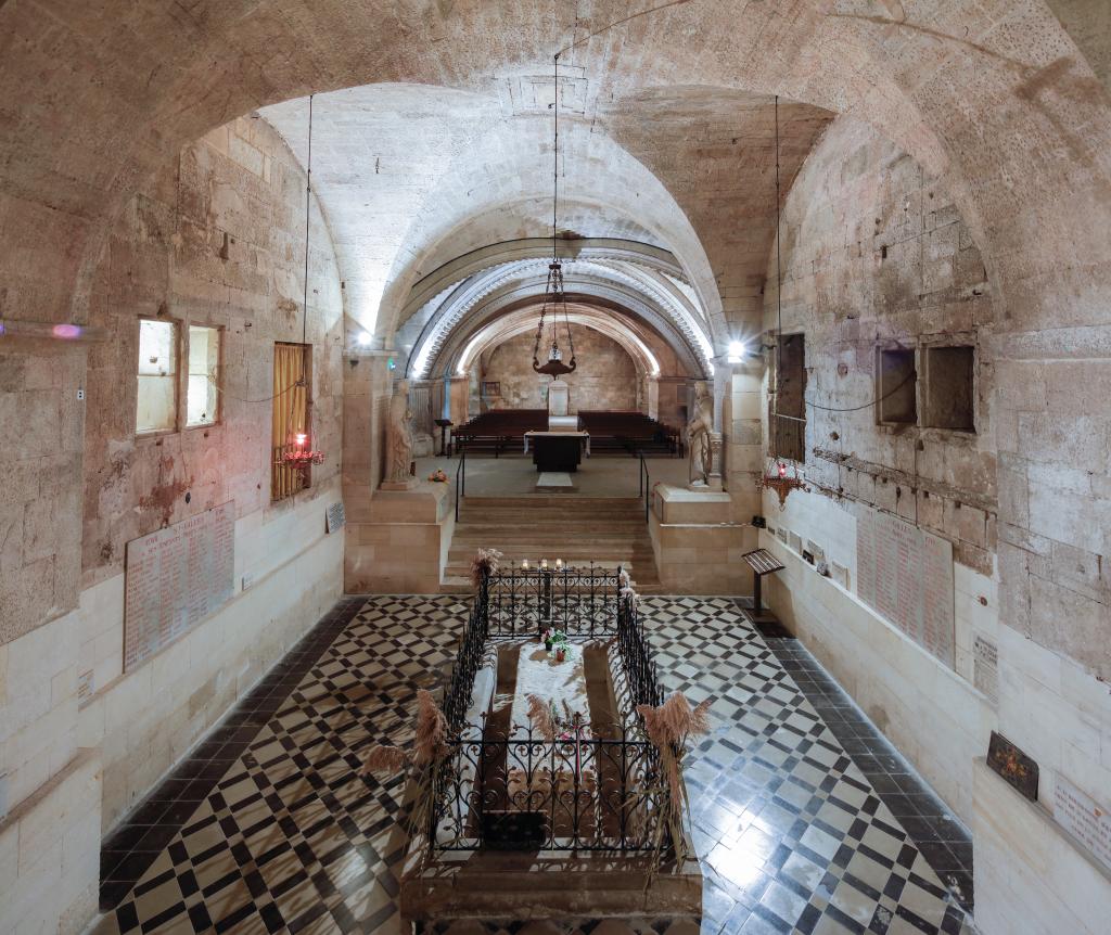 église basse de l'ancienne abbaye de Saint-Gilles