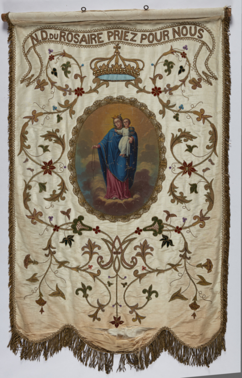 Bannière blanche de Notre-Dame du Rosaire