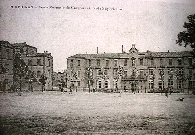école normale de garçons, actuellement collège Jean Moulin