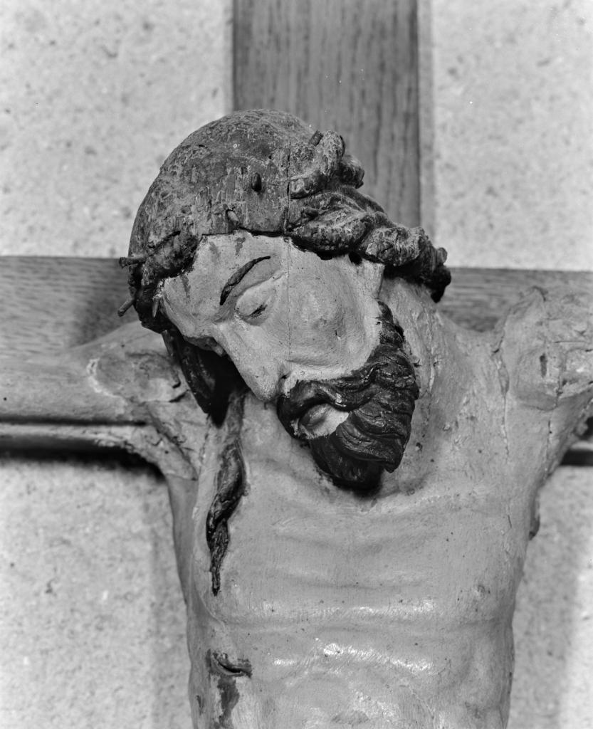 croix : Christ en croix