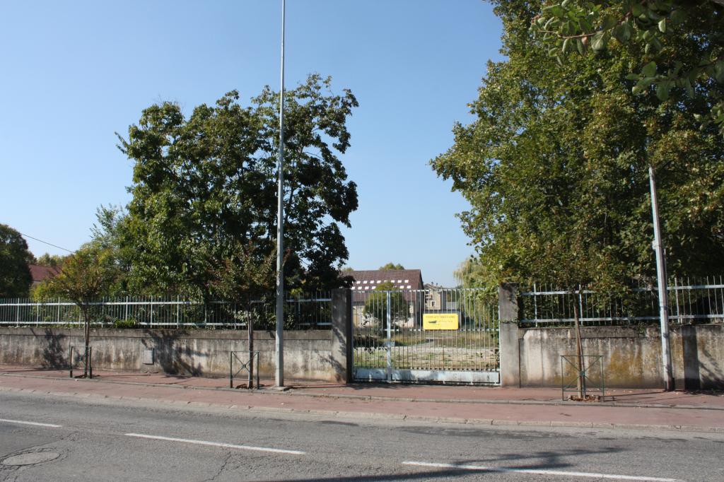 Quartier de cavalerie Henry, puis Quartier de cavalerie Espagne, Caserne d'artillerie et Centre d'Instruction du service de l'Intendance