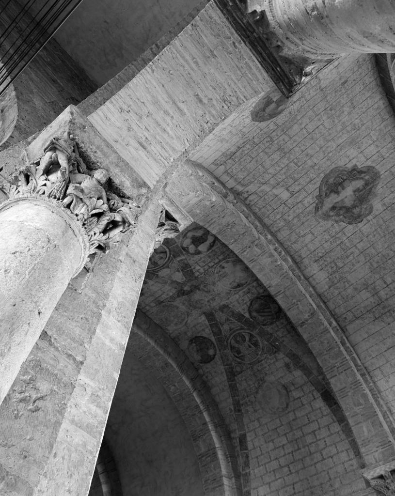 Abbaye de chanoines de saint Augustin, dite basilique Saint-Sernin, actuellement église paroissiale