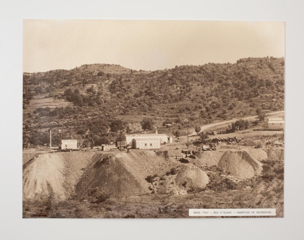 mine d'uranium de la COGEMA, puis AREVA, puis ORANO, actuellement centrales photovoltaïques et OZE Michel Chevalier