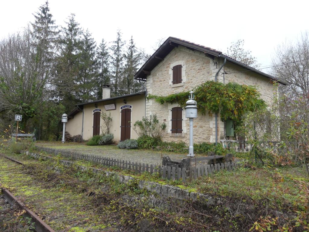 gare dite halte de Calvignac et maison de garde n°428
