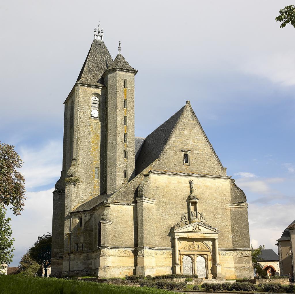 église paroissiale Saint-Pierre