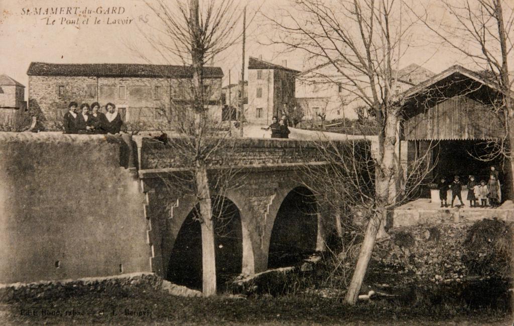Pont de Saint-Mamert-du-Gard