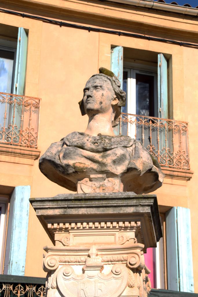 Monument (monument commémoratif), fontaine monumentale, de la république