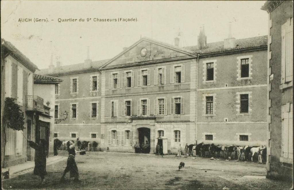 Quartier de cavalerie Henry, puis Quartier de cavalerie Espagne, Caserne d'artillerie et Centre d'Instruction du service de l'Intendance